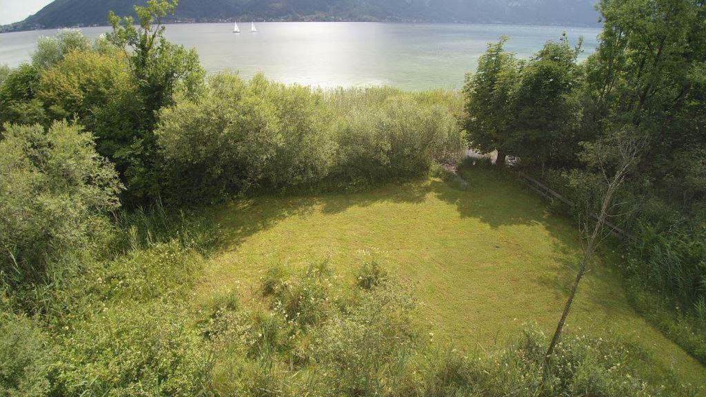 Ferienhaeuschen Am Traunsee Mit Tretboot Zur Freien Nutzung Am Badeplatz Альтмюнстер Екстер'єр фото